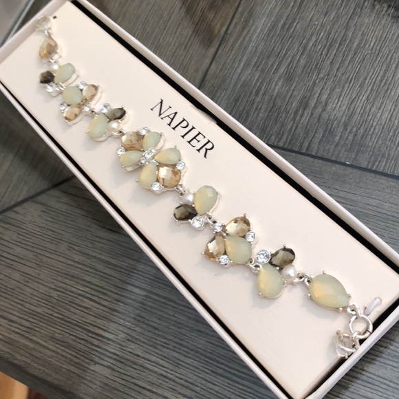 Napier Rhinestone & Gem Bracelet - Picture 3 of 13